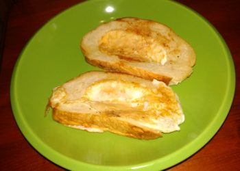 Яичница в батоне