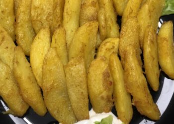 Картофель по-деревенски в духовке