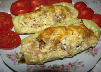 Кабачки с фаршем в духовке
